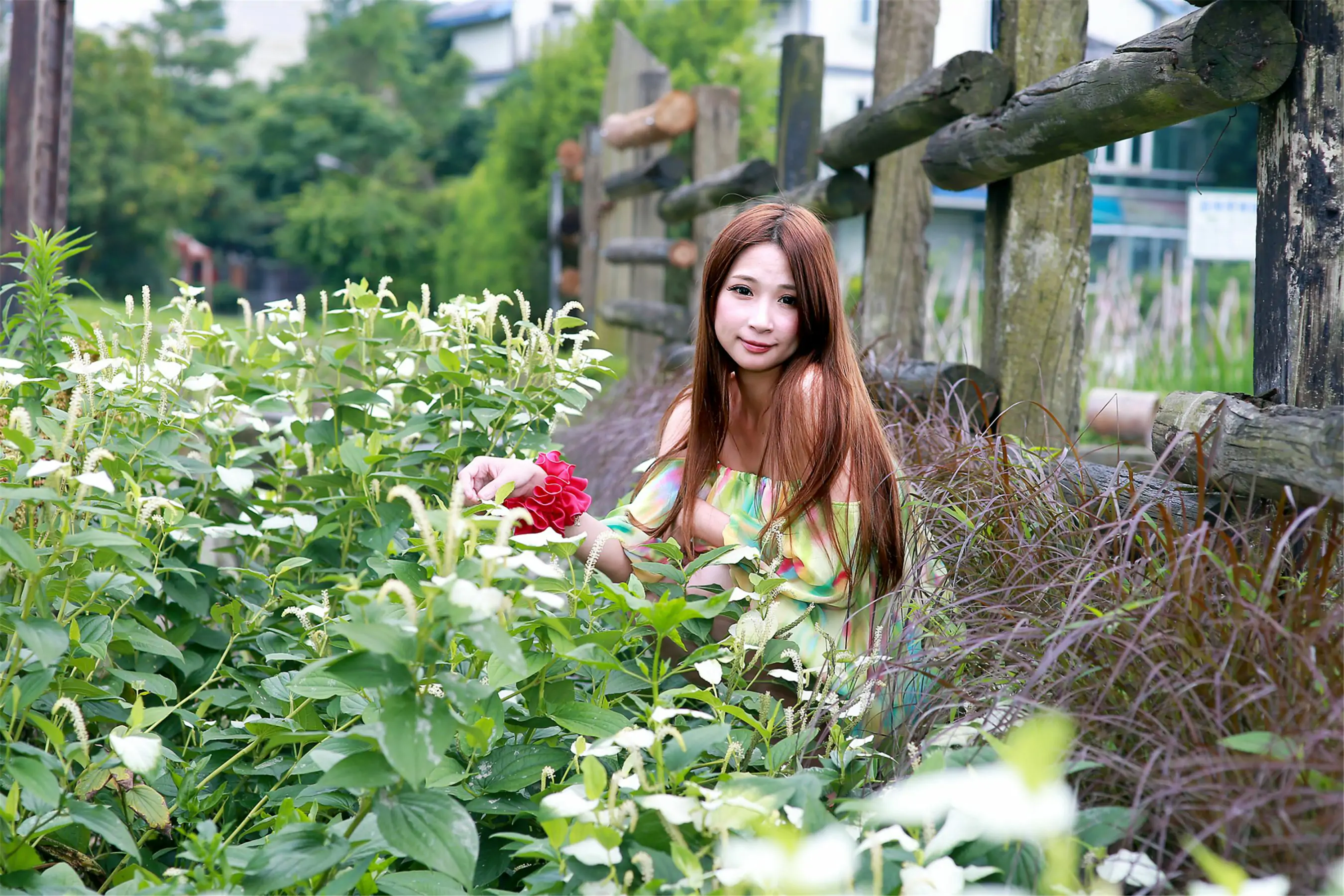 台湾妹子林小芭《春游踏青外拍》