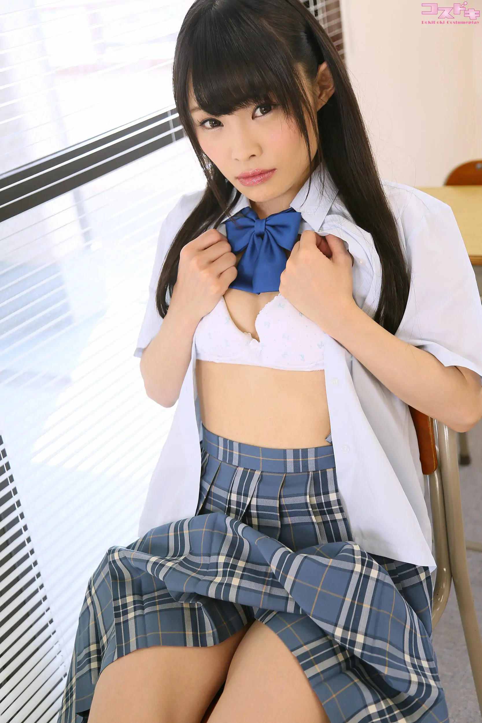 [Cosdoki] Rina Hatsume 初芽里奈 hatsumerina_pic_seifuku1