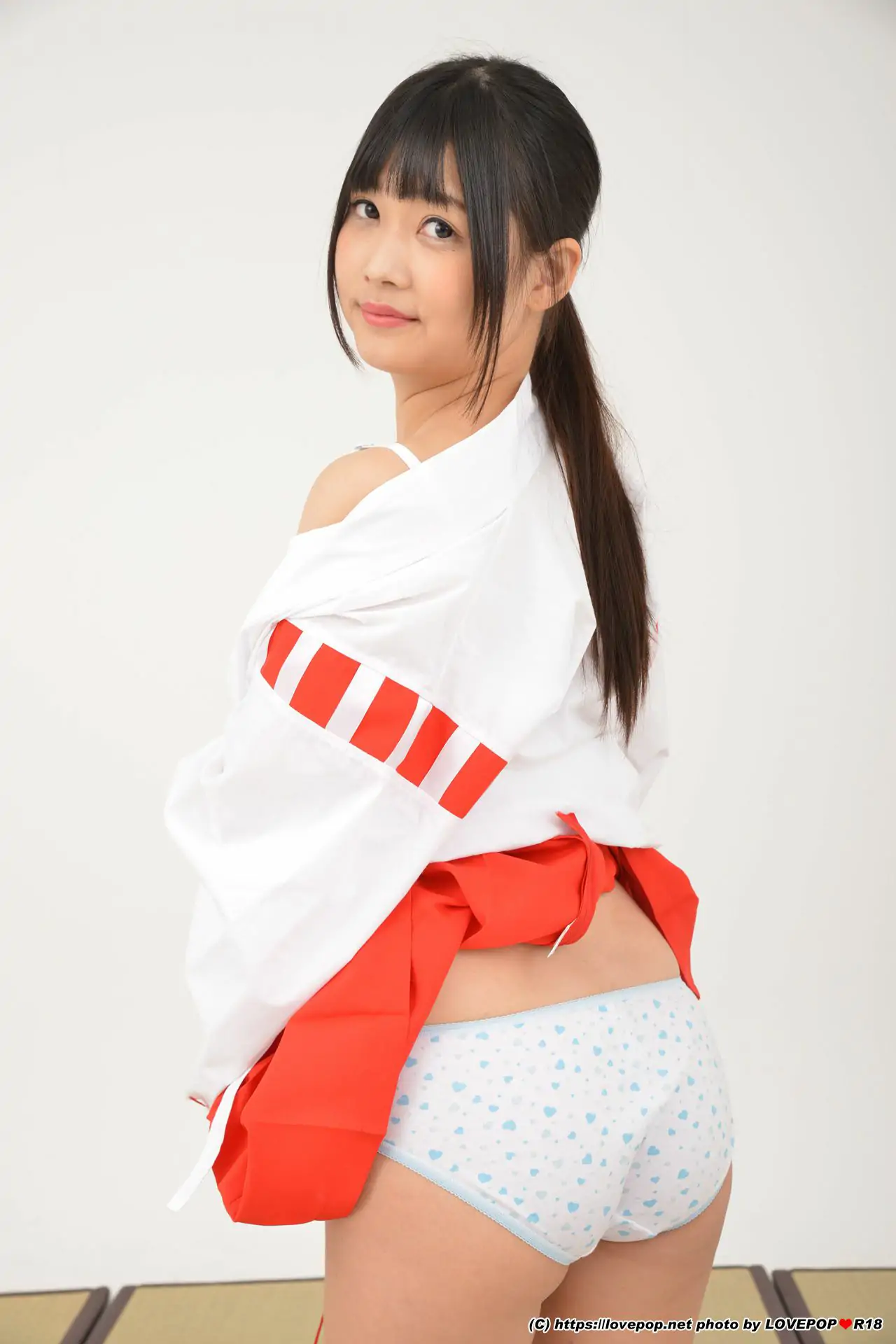 [LOVEPOP] Suzu Yamai 山井すず Photoset 06