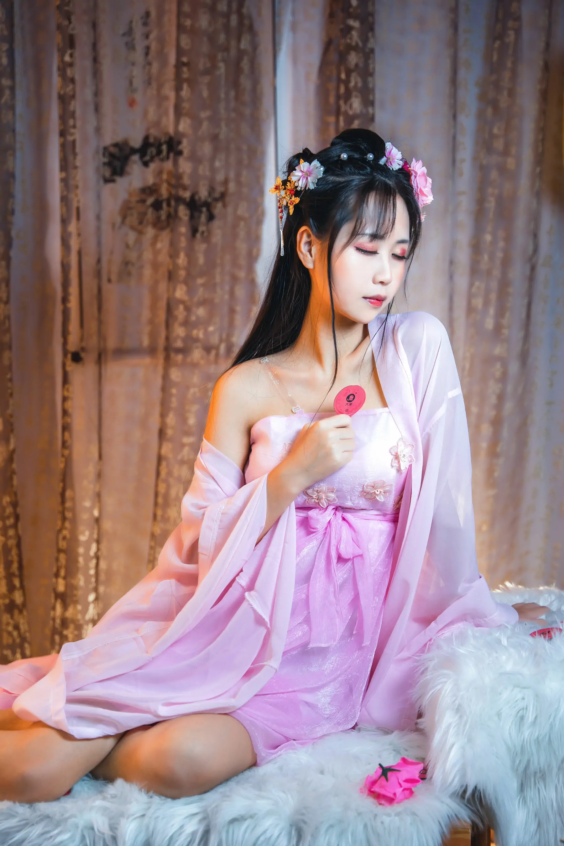 [Cosplay] 阳光美少女萌芽儿o0 - 大象代言