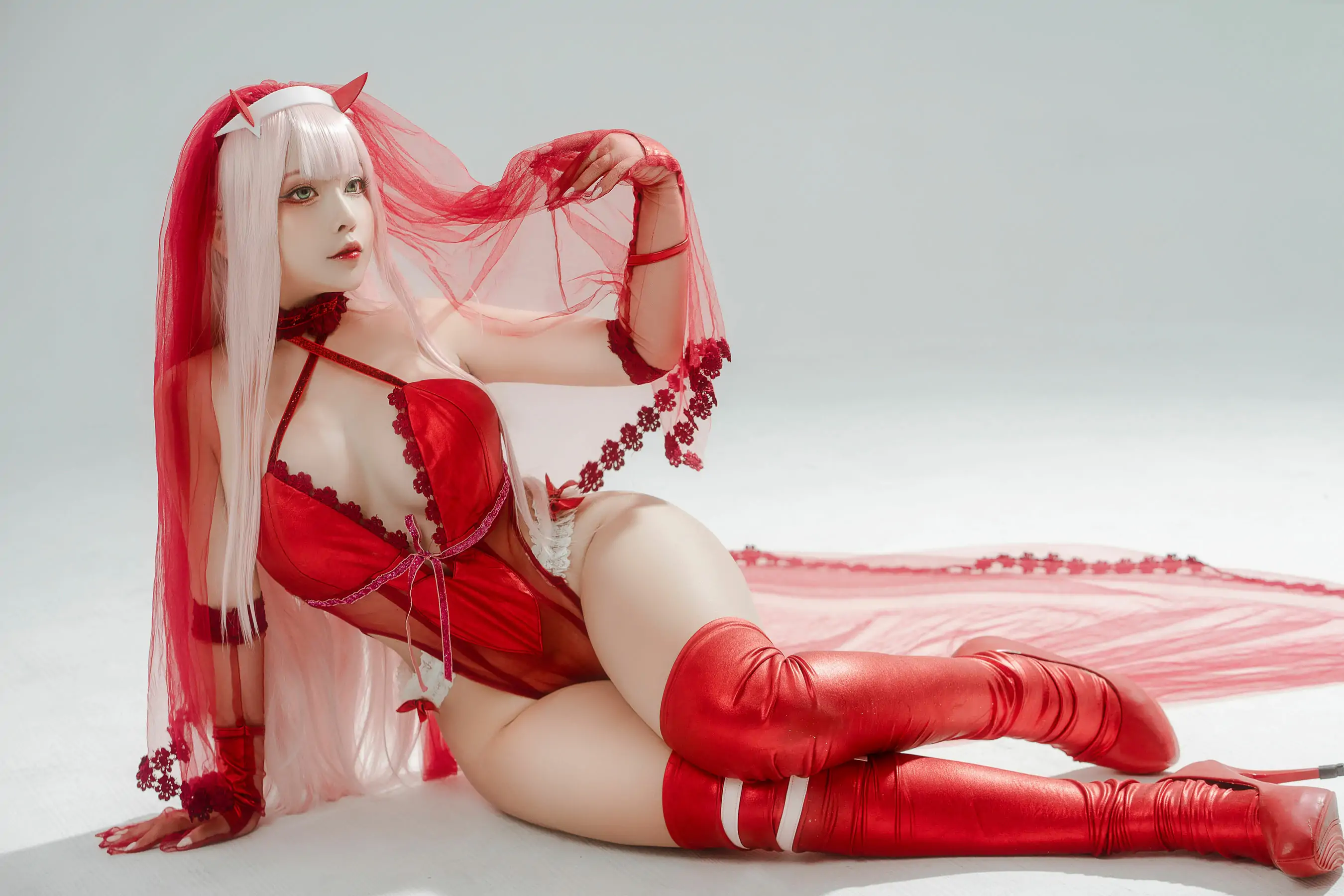 [网红COSER] Sayo Momo - Zero Two Wedding Dress