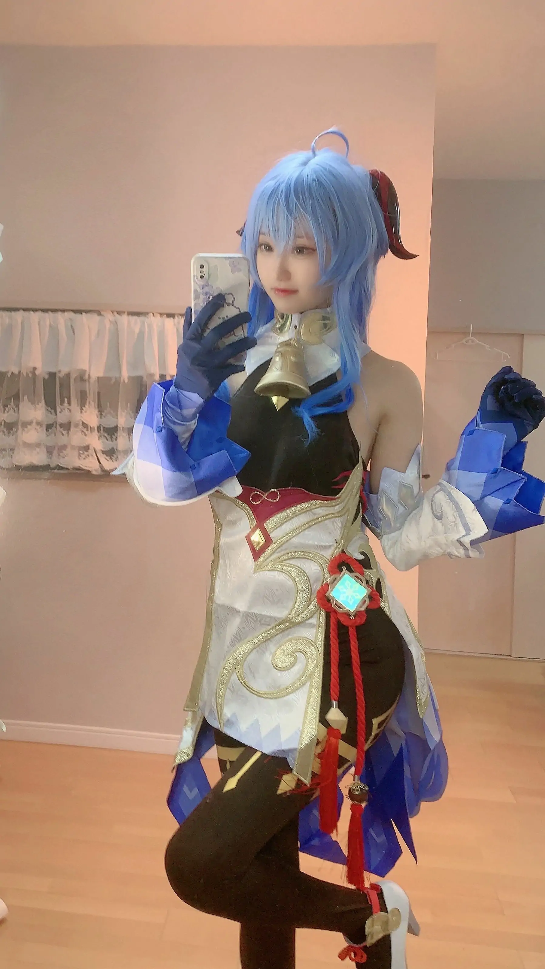 [福利COS] 千阳(ちよ) - 甘雨对镜拍