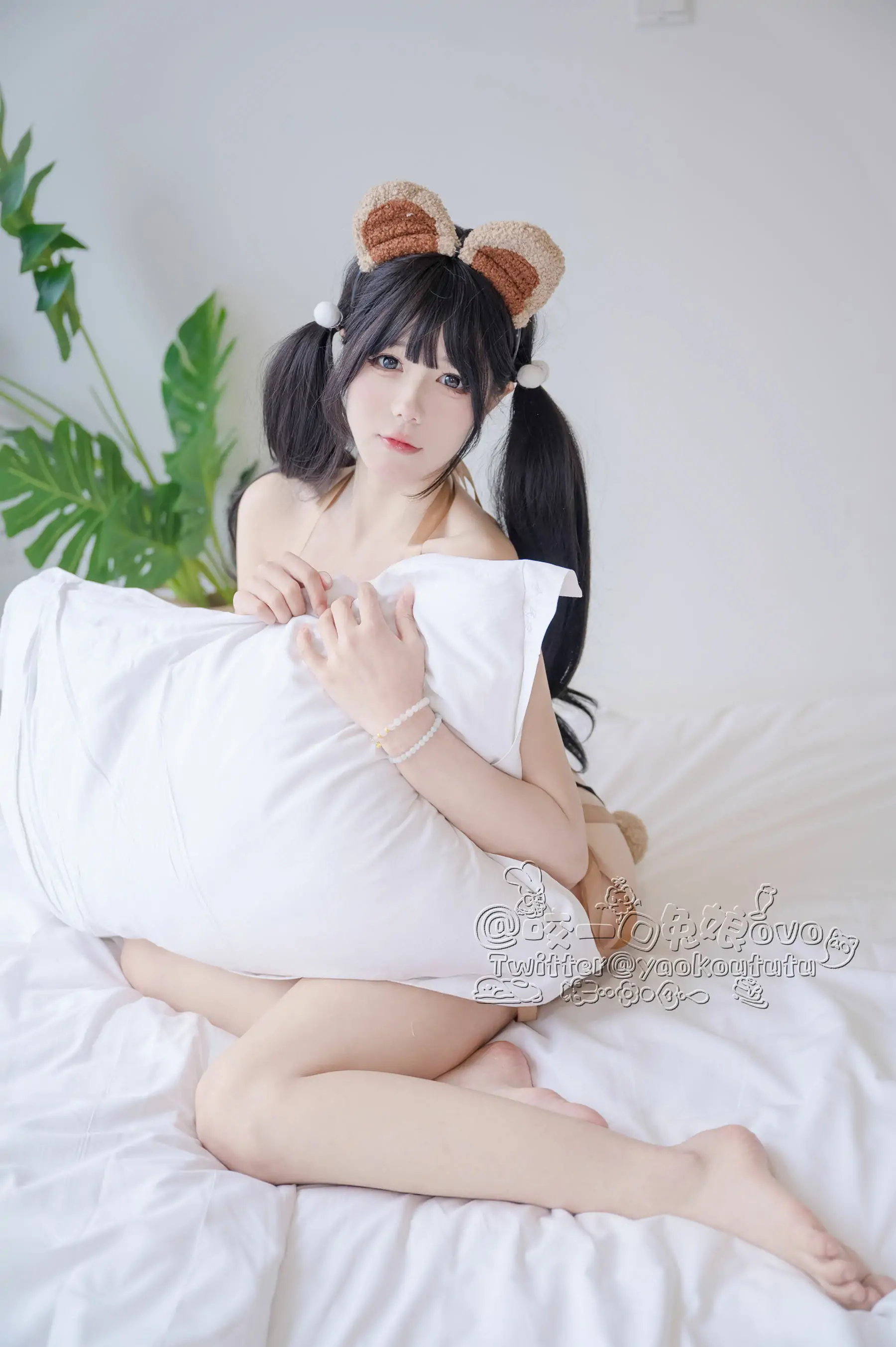 [福利COS] 咬一口兔娘 - 小熊睡衣