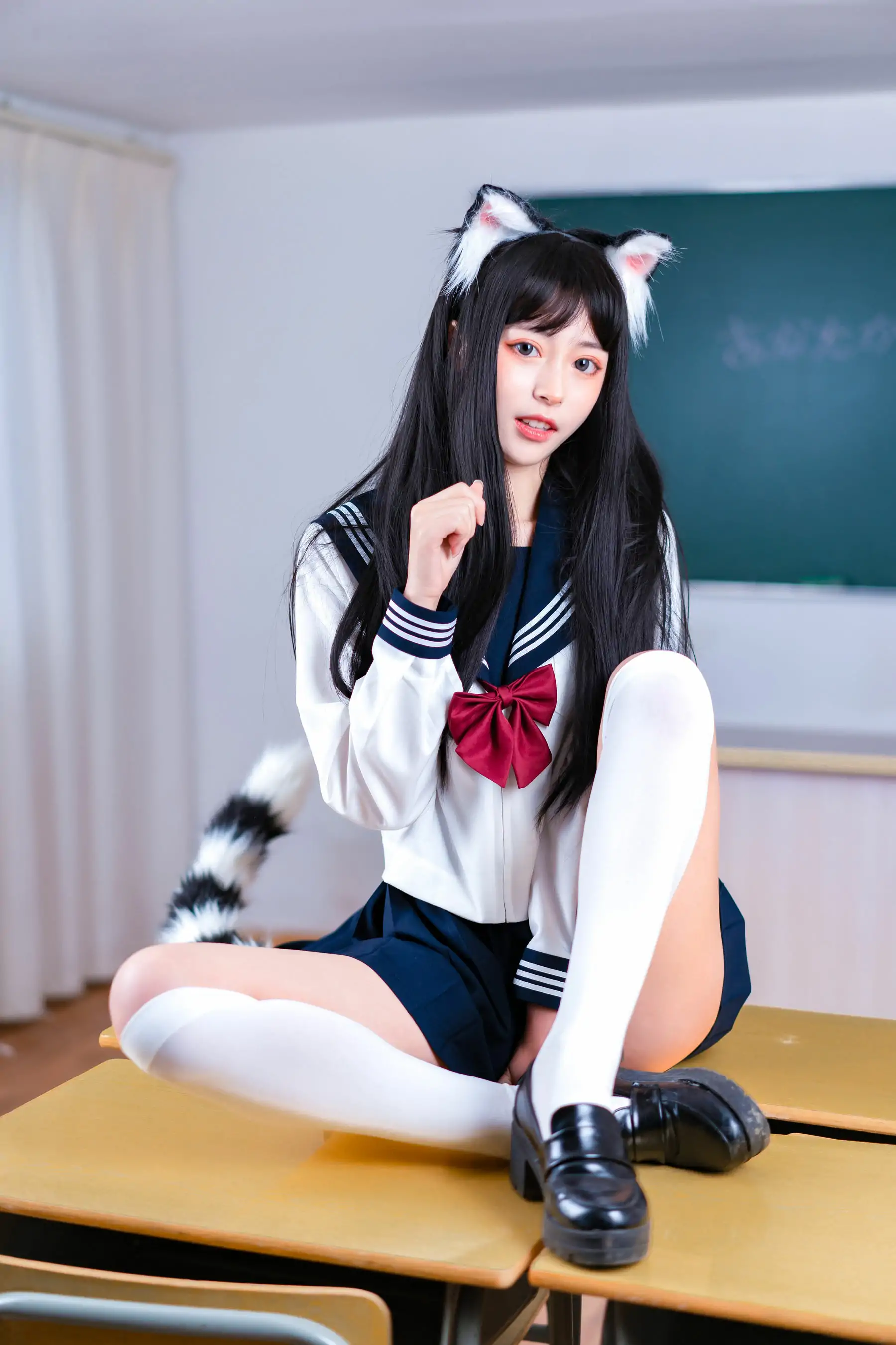 虫皿虫皿 - 猫娘JK制服