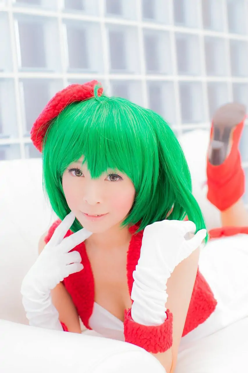 真白ゆき (Mashiro Yuki) コスプレ《Macros》Ranka Lee(Xmas ver.)