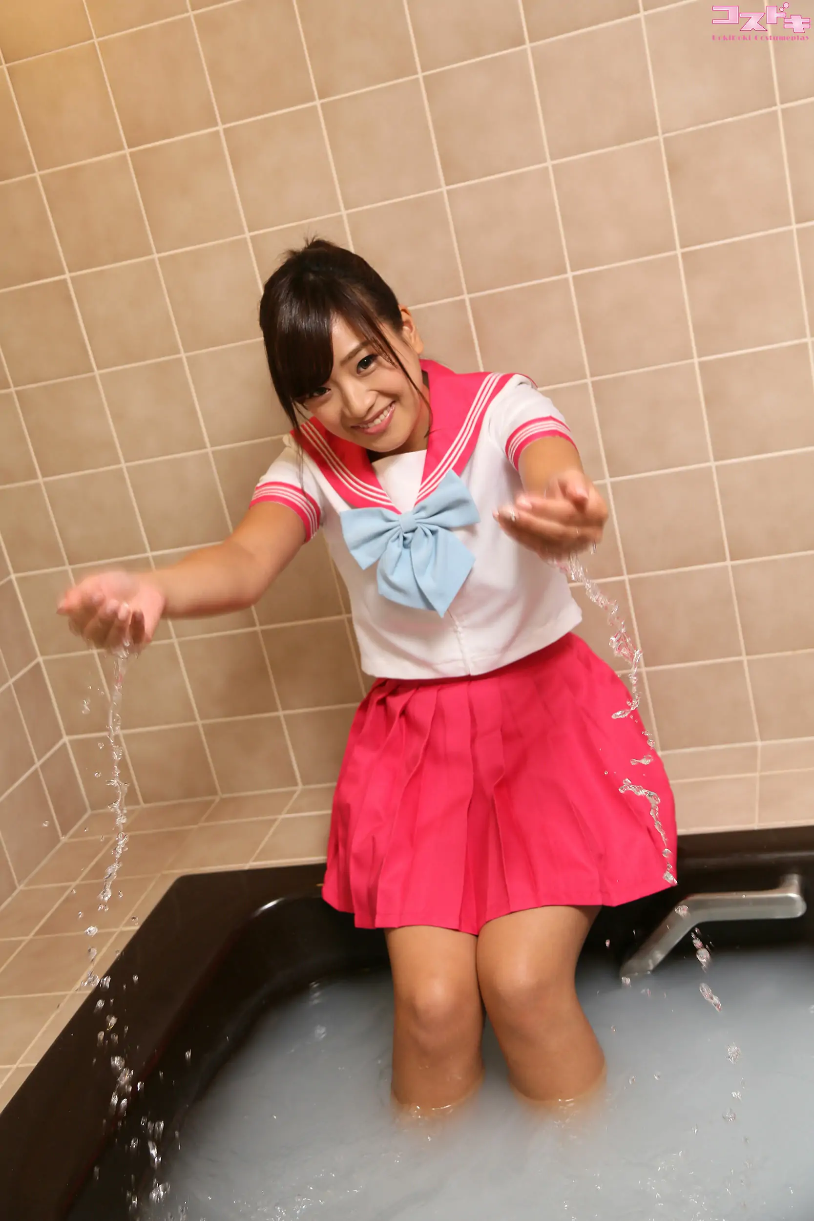 [Cosdoki] Yuri Amano 天野悠莉 amanoyuri2_pic_bathroom1