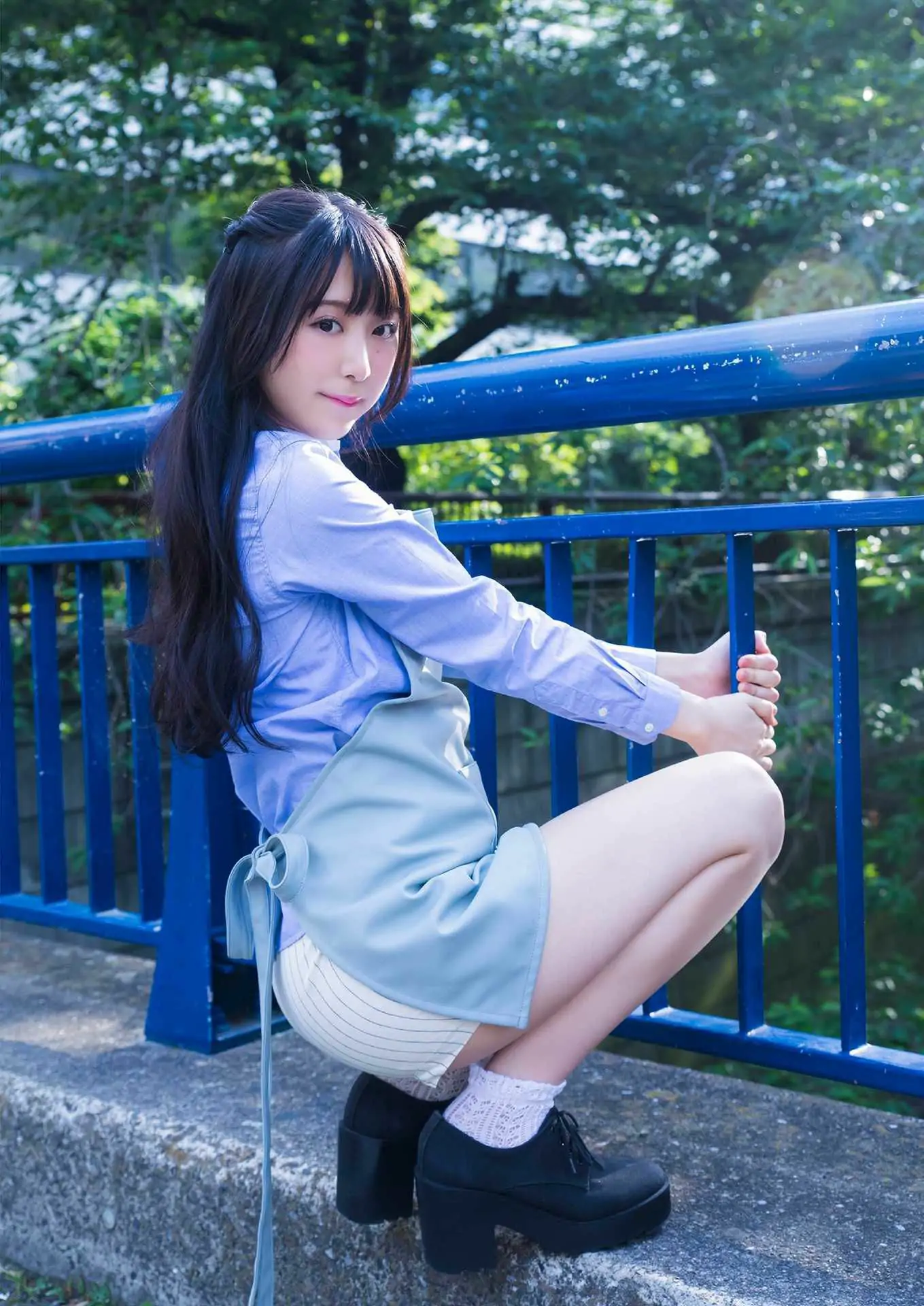 [PB] Naomi Majima 真島なおみ写真集「不思議な少女の秘密の花園」