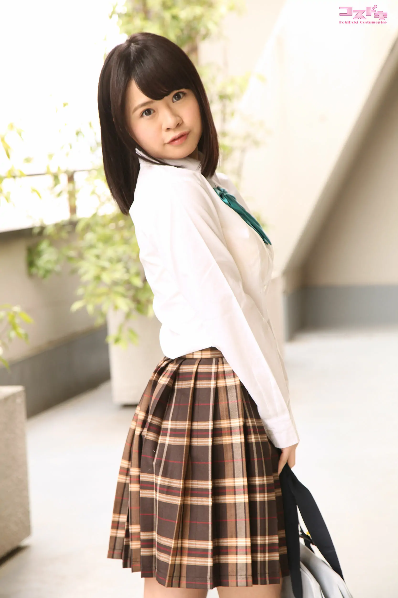 [Cosdoki] Yurina Aizawa 相澤ゆりな aizawayurina_pic_seifuku1