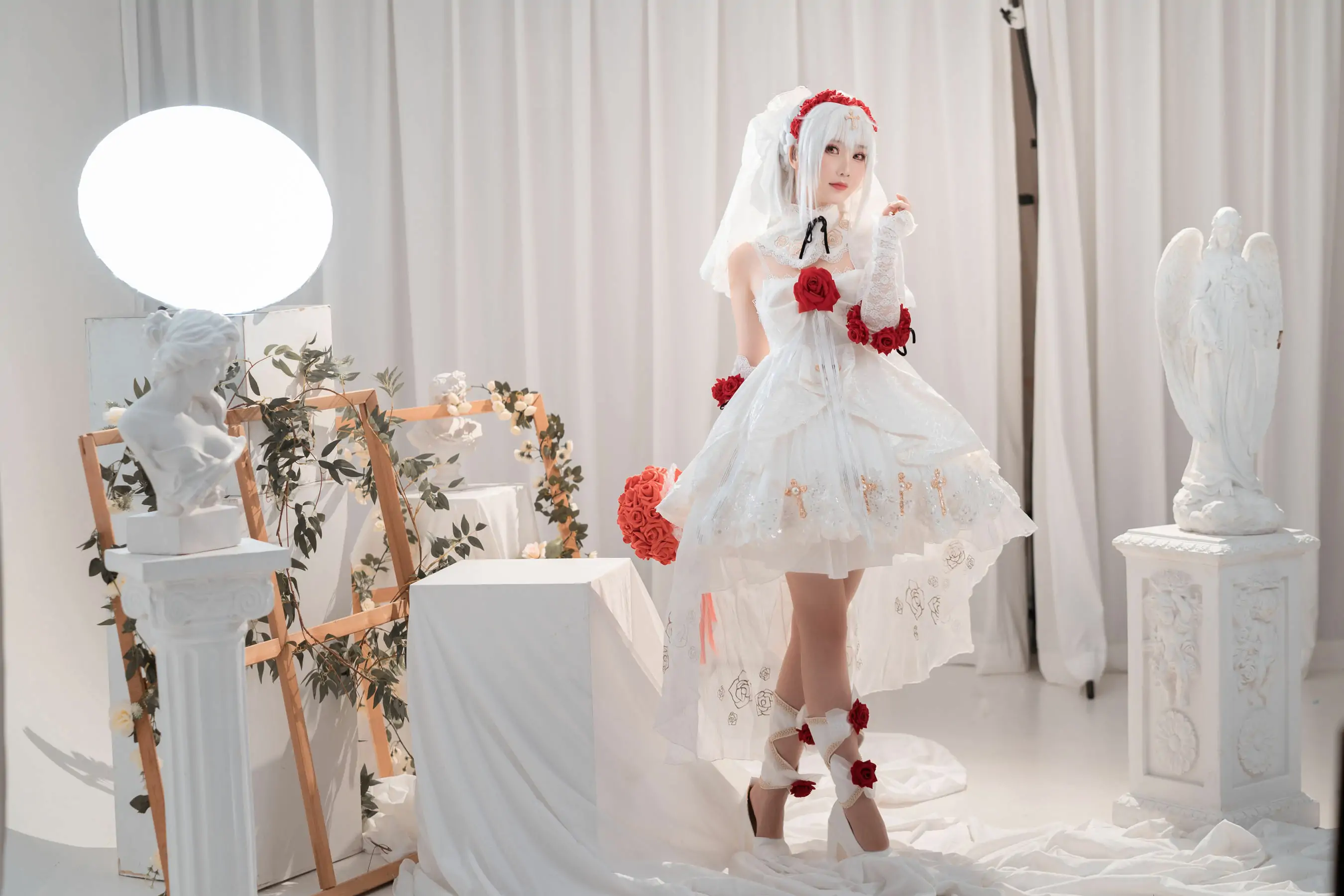 [网红COSER] 可爱人气Coser面饼仙儿 - 德丽莎婚纱