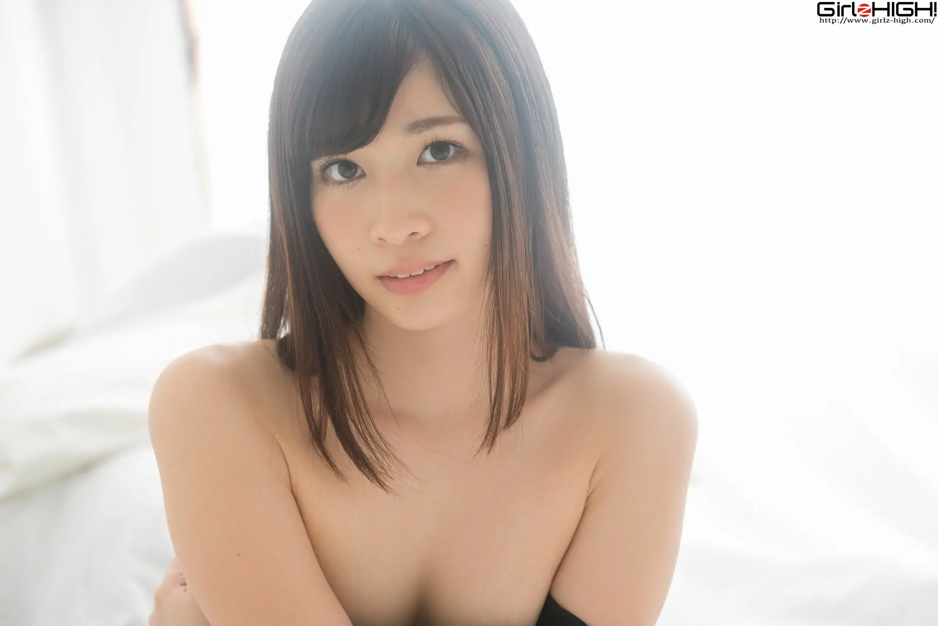 [Girlz-High] Ria Satou 佐藤理亜 白丝诱惑 - buno_024_003