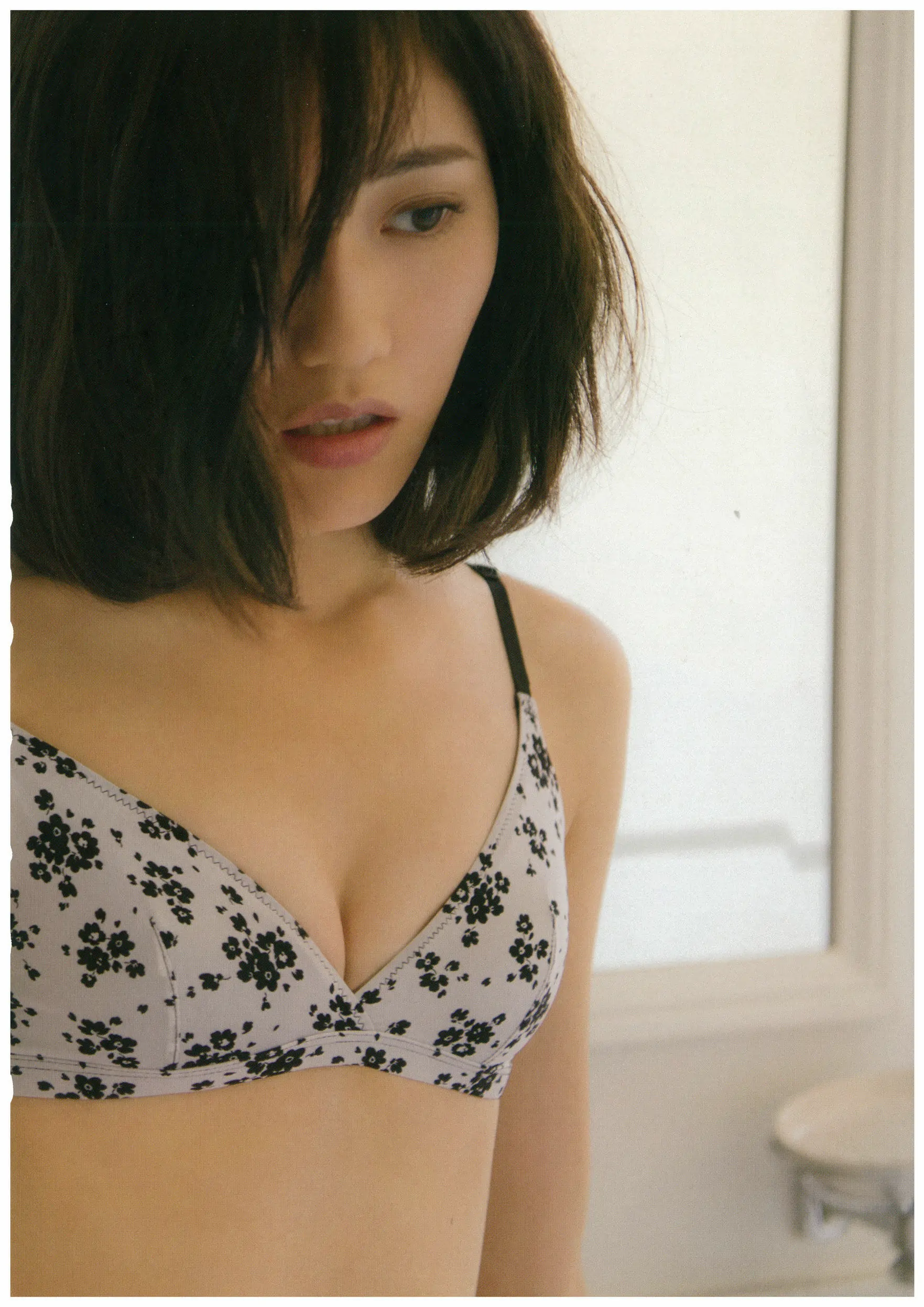 渡辺麻友『知らないうちに』 [PhotoBook]