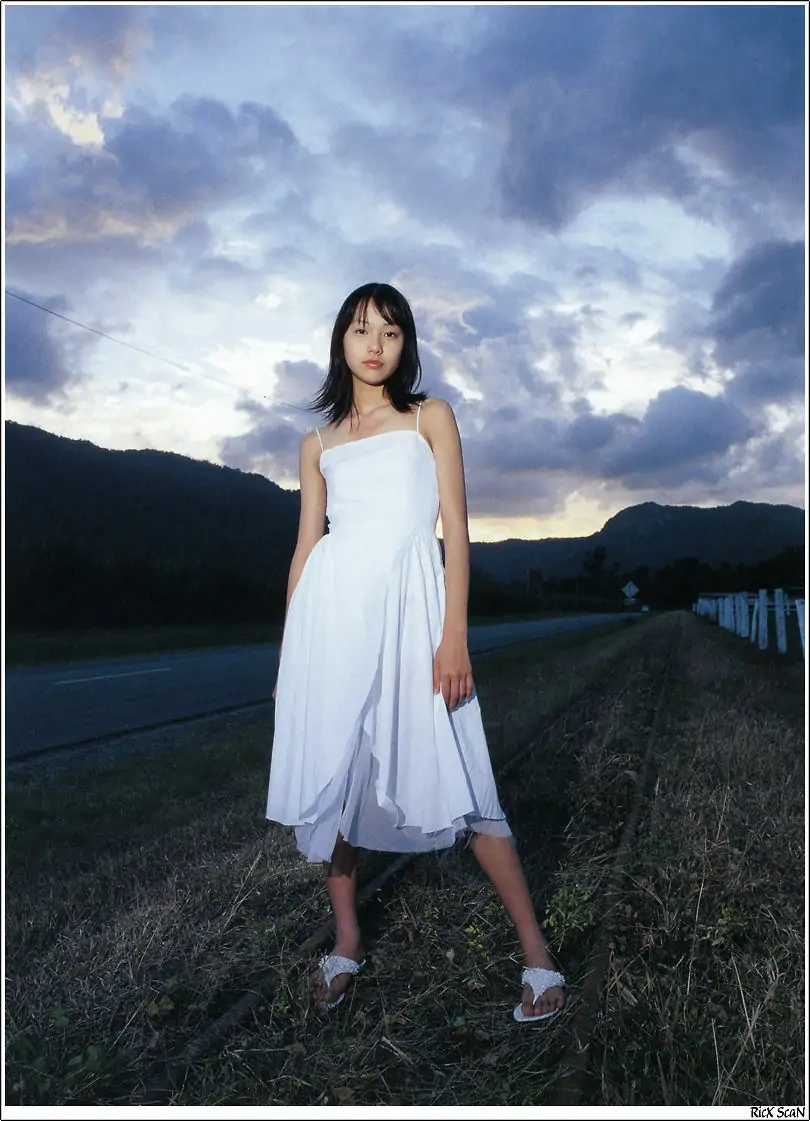 戸田恵梨香《Nature》 [Photobook]