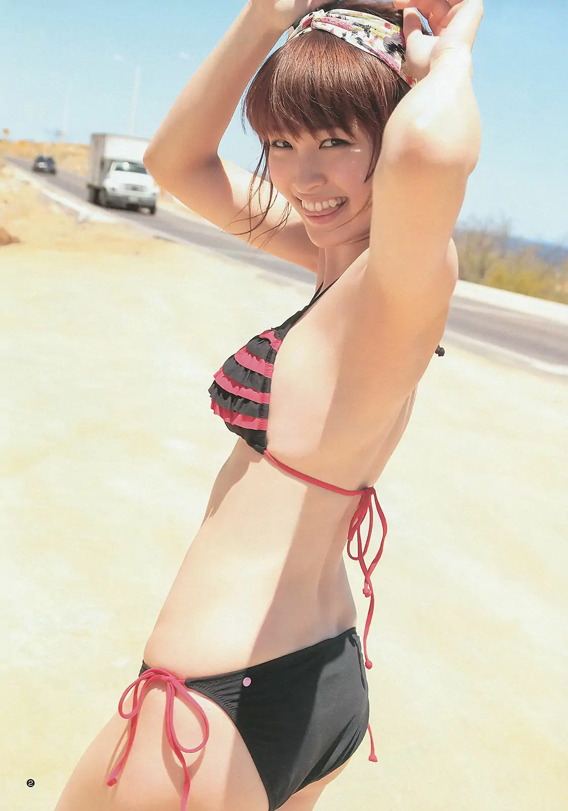 岡本玲 永尾まりや THE HOUSE OF CUTIES [週刊ヤングジャンプ] 2013年No.28 写真杂志