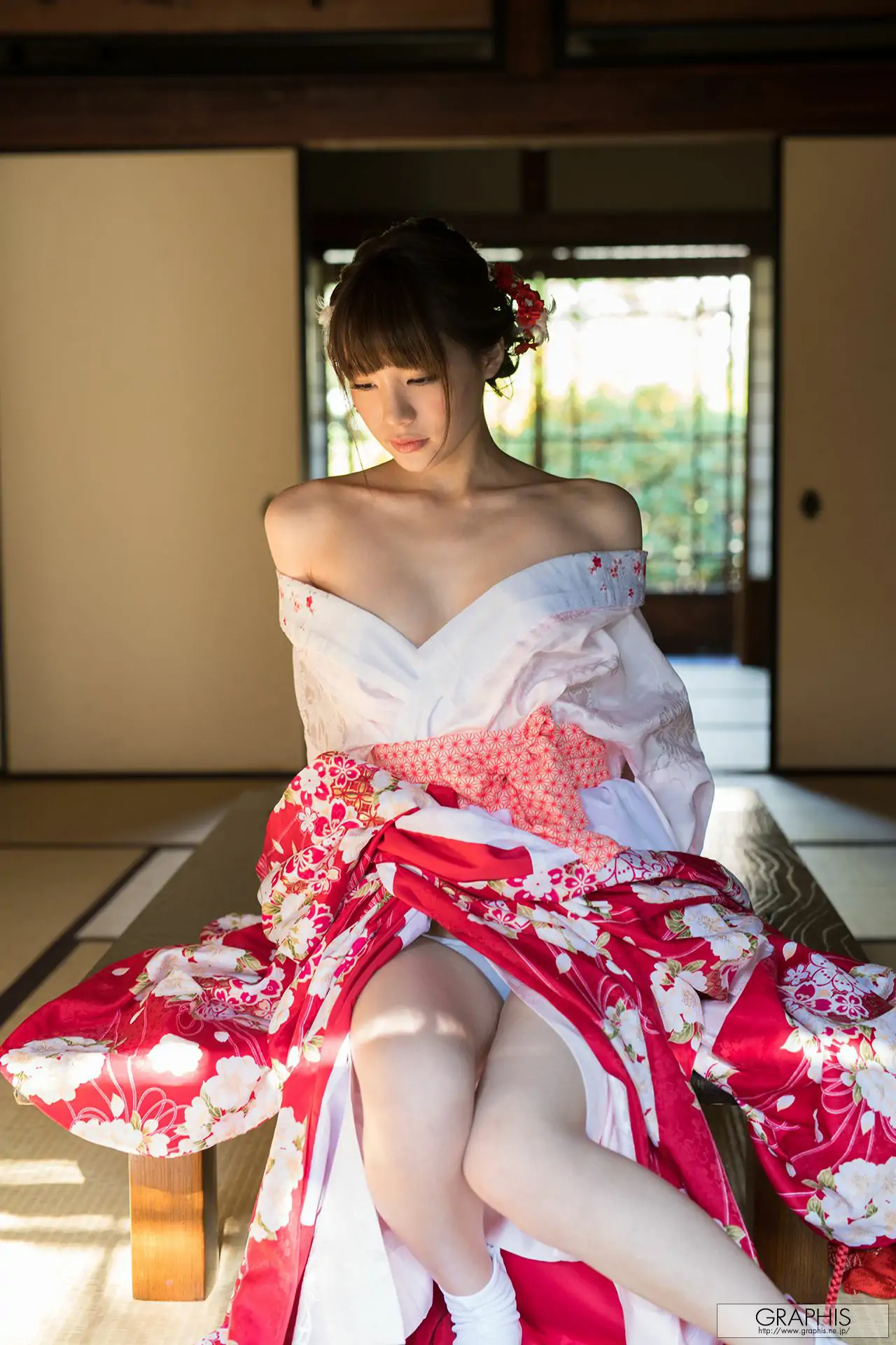 Airi Suzumura 鈴村あいり [Graphis] 期間限定 Limited Edition