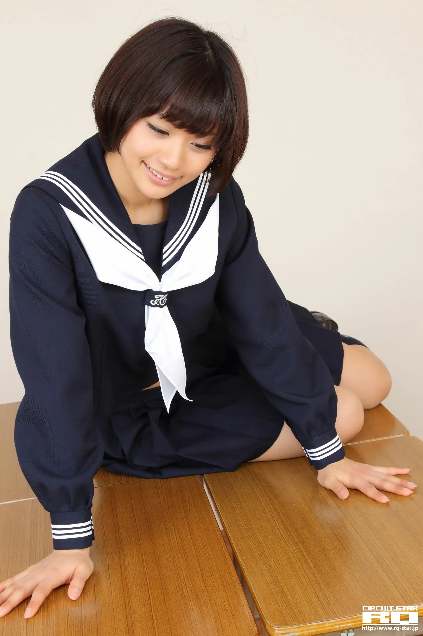 [RQ-STAR] NO.00615 安枝瞳 Sailor Girl 校服系列 写真集