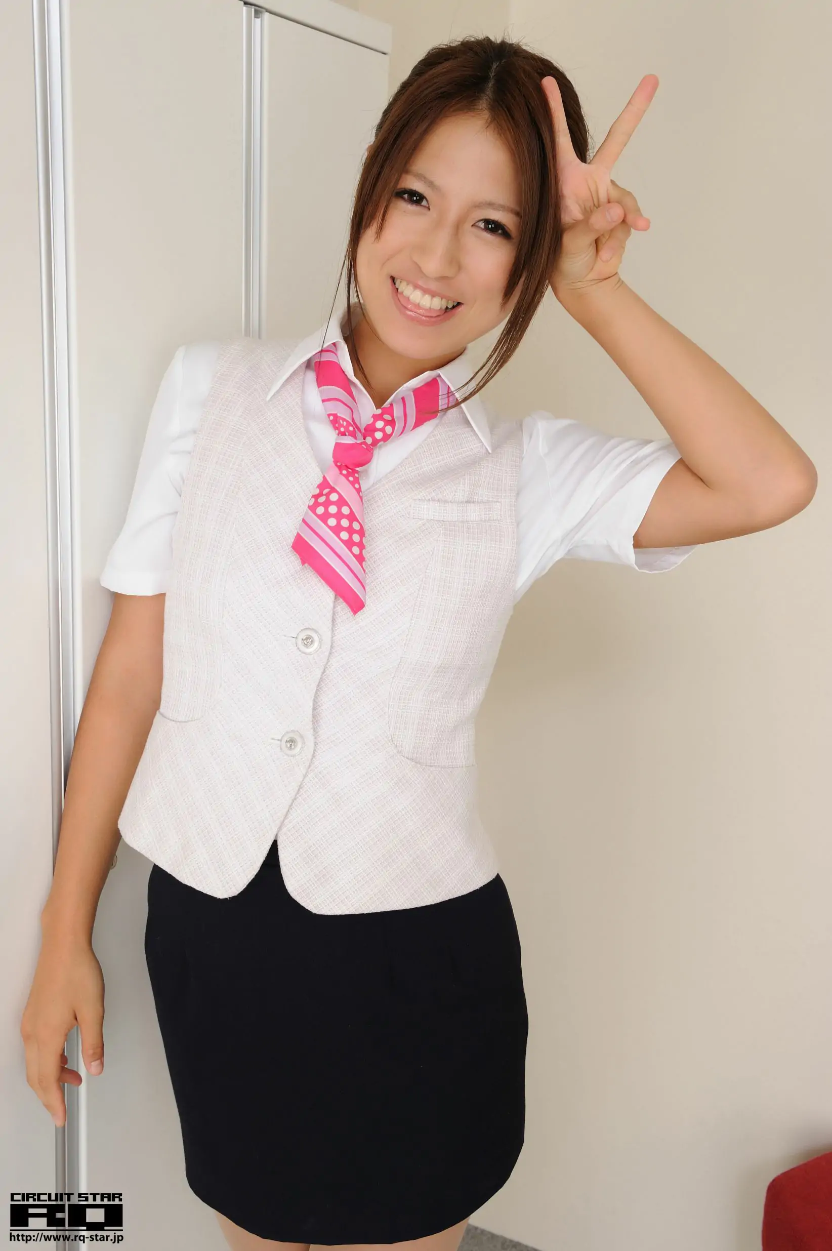 [RQ-STAR] NO.00561 Haru Mizuhara 水原はる Office Lady 写真集