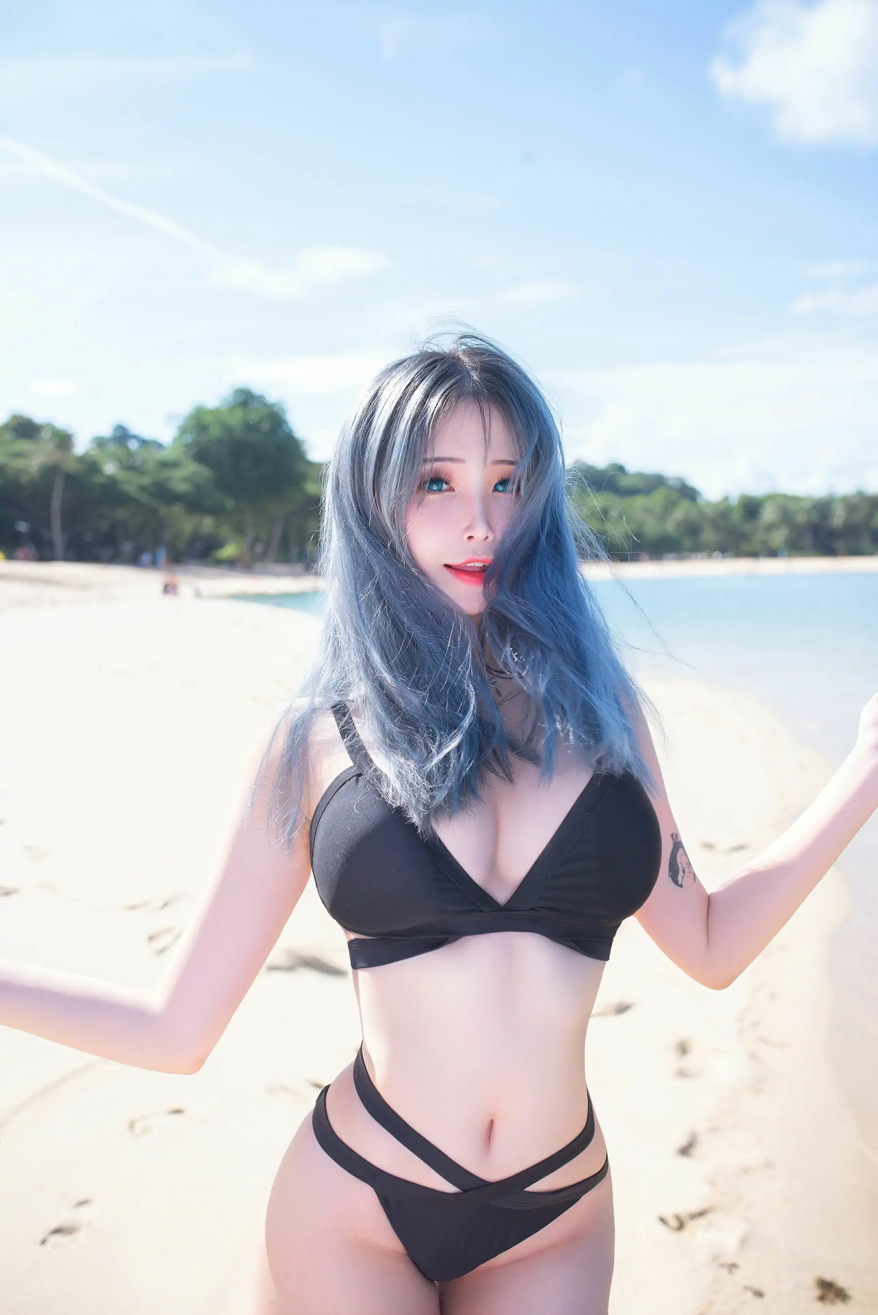 [网红COSER写真] 花リリ(Plant Lily) - Beach lily